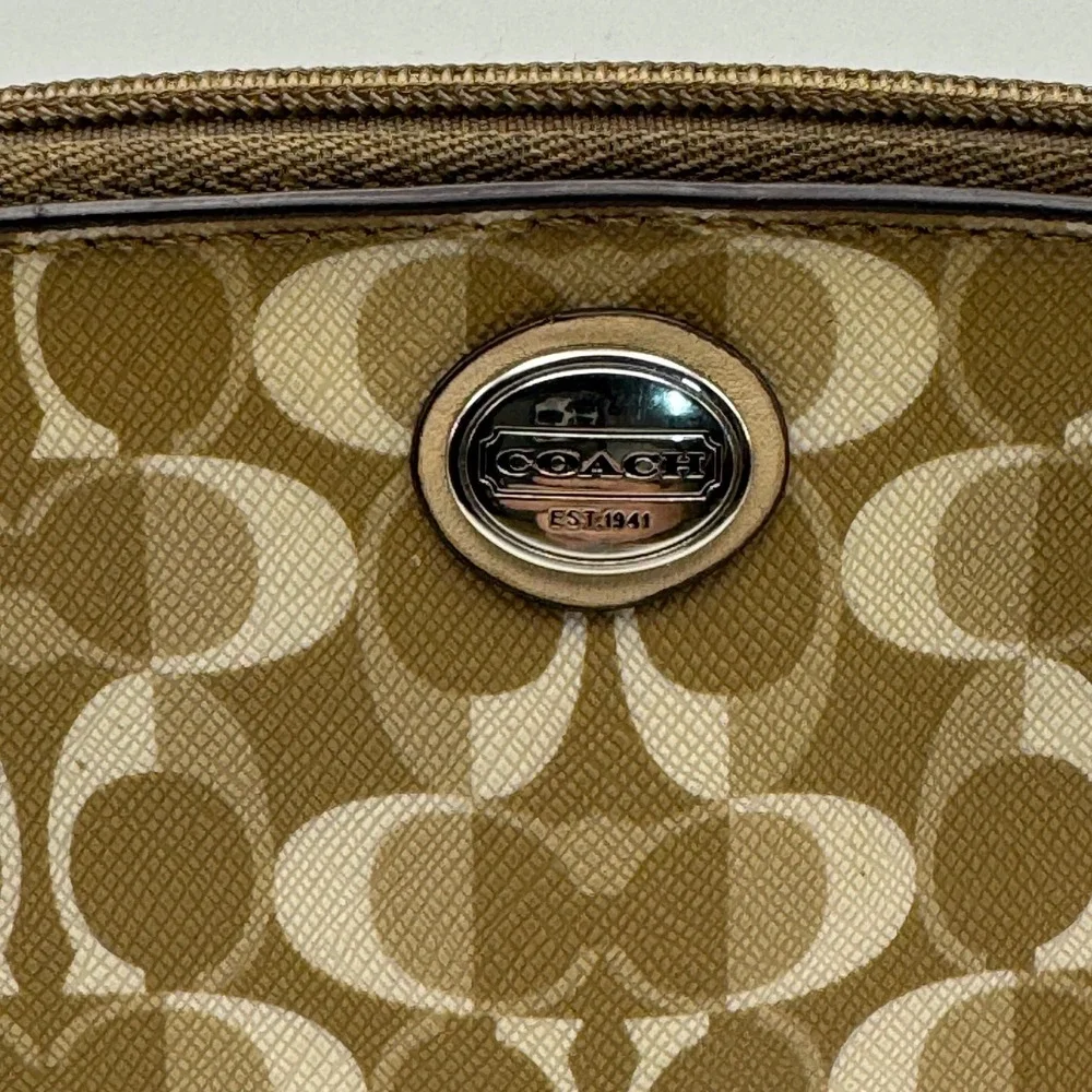 Coach Signature C Monogram Cosmetic Pouch Makeup Bag Tan Cream‎